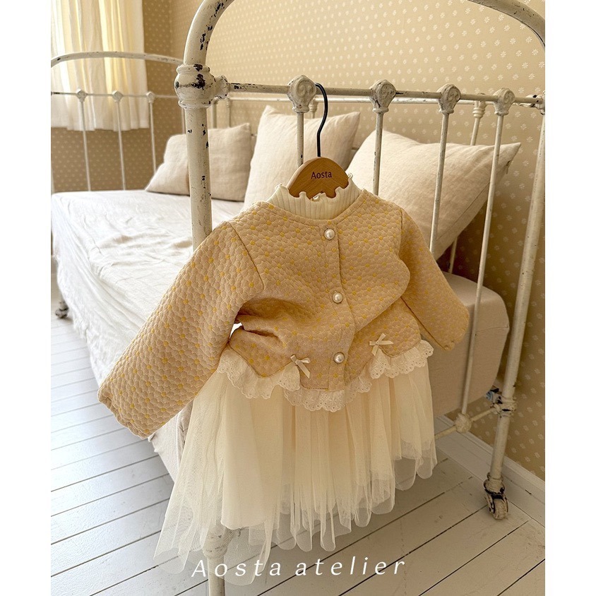 🇰🇷韓國童裝｜2025秋款🍂AOSTA貴氣小公主雛菊絎縫短版外套-細節圖9