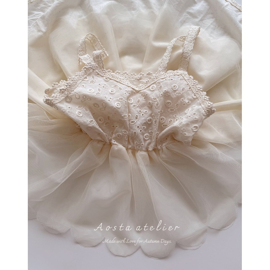 🇰🇷韓國童裝｜2025秋款🍂AOSTA緹花蕾絲拼接洋裝-細節圖2