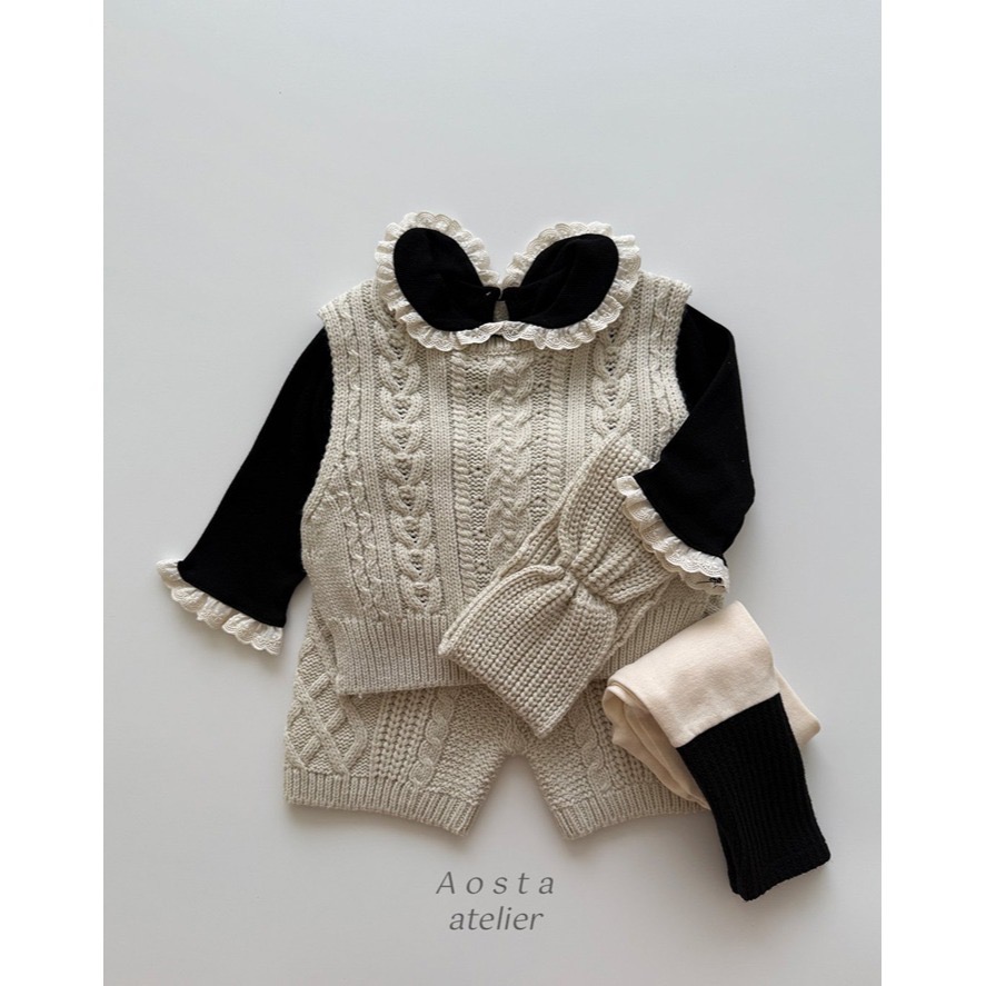 🇰🇷韓國童裝｜2025秋款🍂AOSTA精緻蕾絲荷葉領上衣-細節圖4