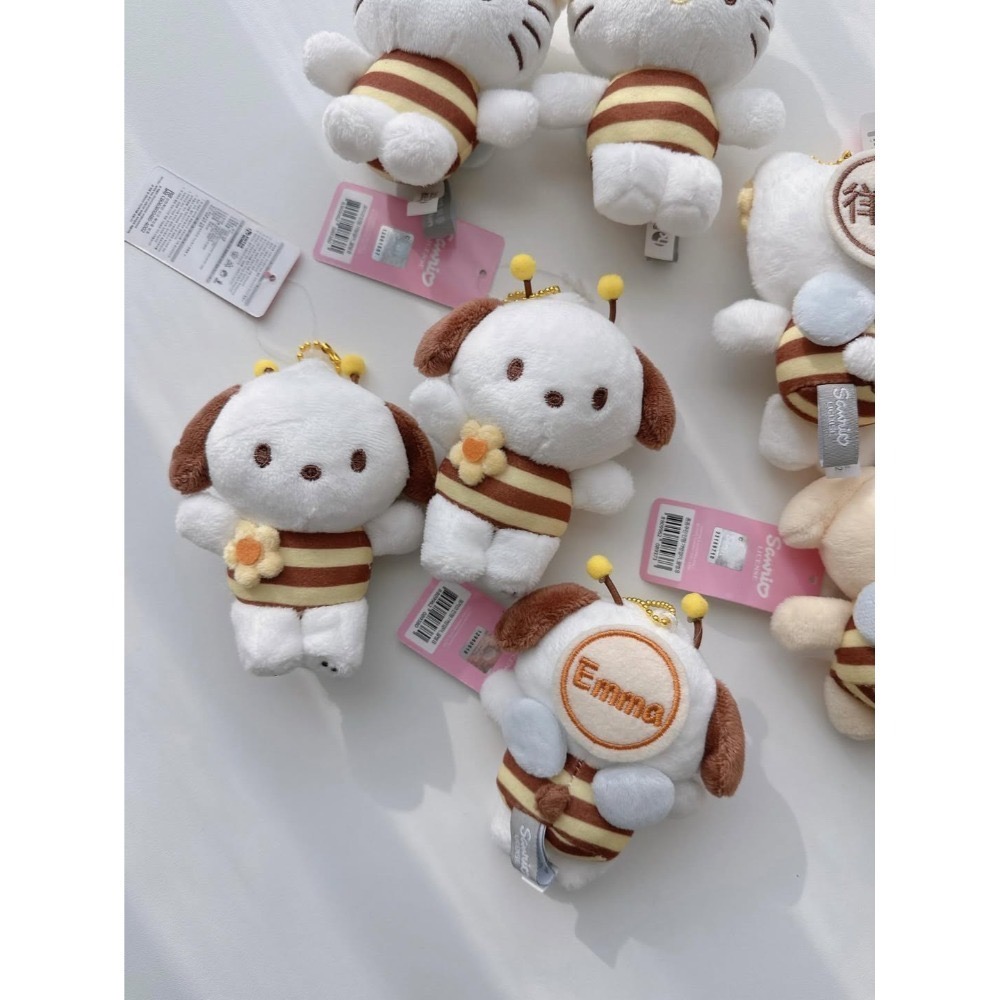 𝟓/𝟐𝟒 𝟐𝟎:𝟎𝟎結單🇰🇷韓國｜正版三麗鷗( 蜜蜂系列🐝)客製化刺繡姓名吊飾-規格圖7