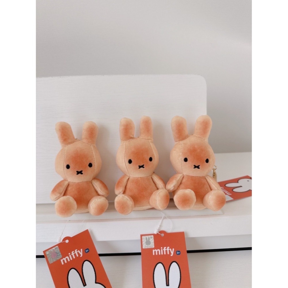 𝟓/𝟐𝟒 𝟐𝟎:𝟎𝟎結單🇰🇷韓國｜正版烤焦Miffy客製化刺繡姓名吊飾-細節圖2