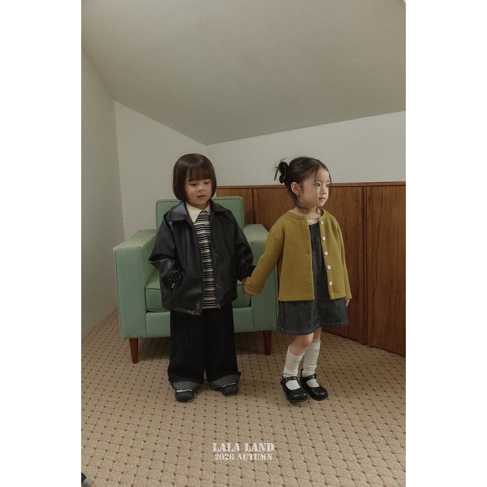 🇰🇷韓國童裝｜2026秋款🍂LALALAND愛心口袋牛仔洋裝-細節圖7