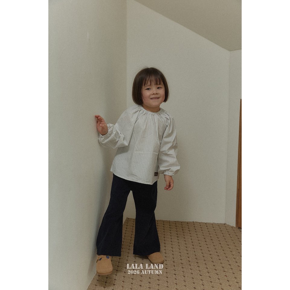 🇰🇷韓國童裝｜2026秋款🍂LALALAND比歐蕾荷葉領/鬆緊領上衣-細節圖11