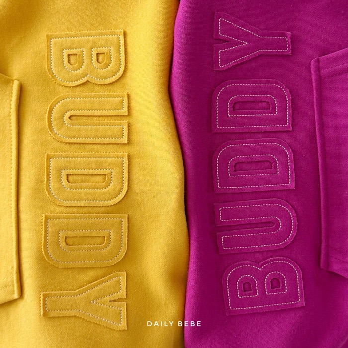 🇰🇷韓國童裝｜2026秋款🍂Dailybebe BUDDY字母帽T上衣-細節圖2