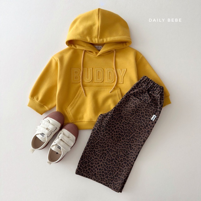 🇰🇷韓國童裝｜2026秋款🍂Dailybebe BUDDY字母帽T上衣-細節圖4