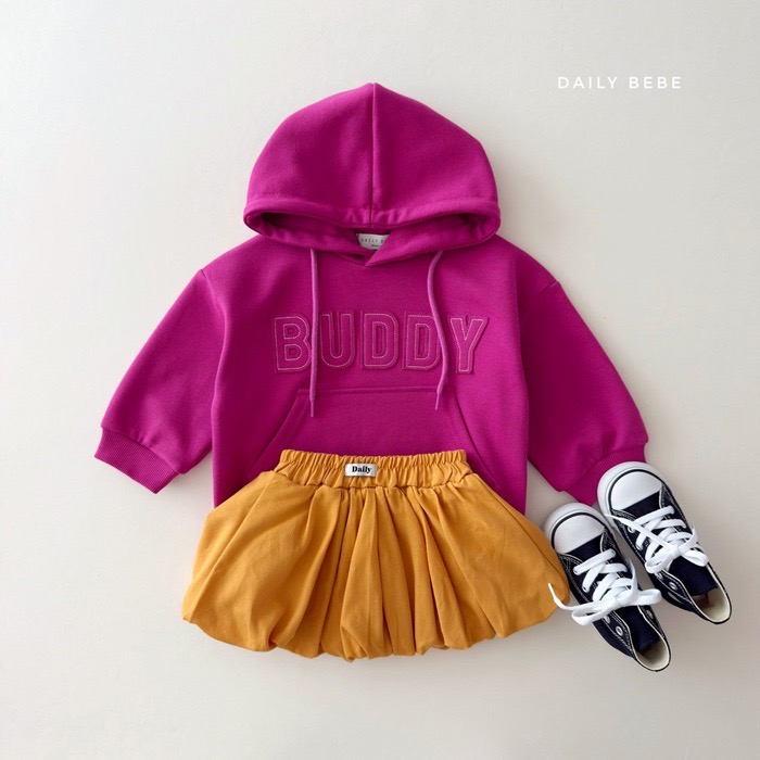 🇰🇷韓國童裝｜2026秋款🍂Dailybebe BUDDY字母帽T上衣-細節圖7
