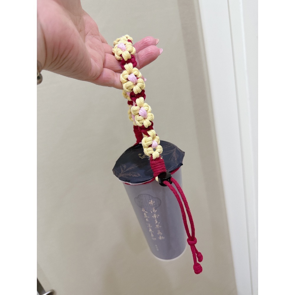 喵妞妞macrame小花編織飲料可調式手繩-細節圖4