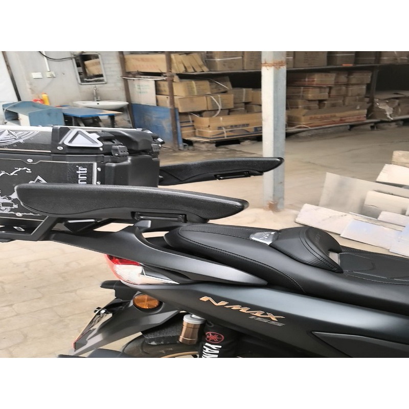 機車後座扶手 後箱扶手 適用於通用型後尾箱 鉆空固定 尾箱加裝扶手 摩托車 機車 後座 扶手-細節圖4