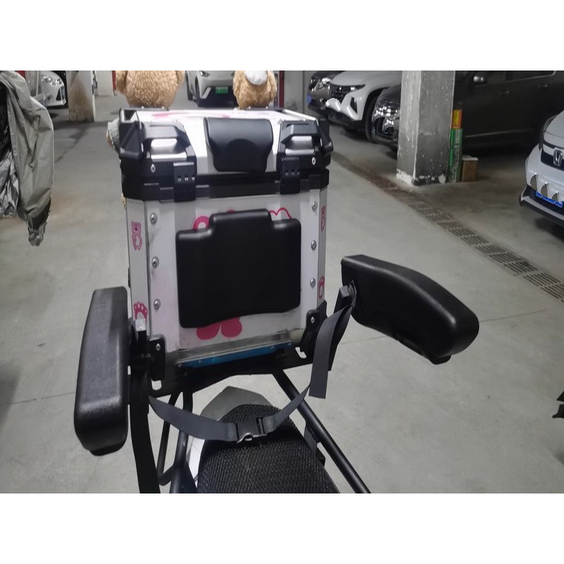 機車後座扶手 後箱扶手 適用於通用型後尾箱 鉆空固定 尾箱加裝扶手 摩托車 機車 後座 扶手-細節圖5