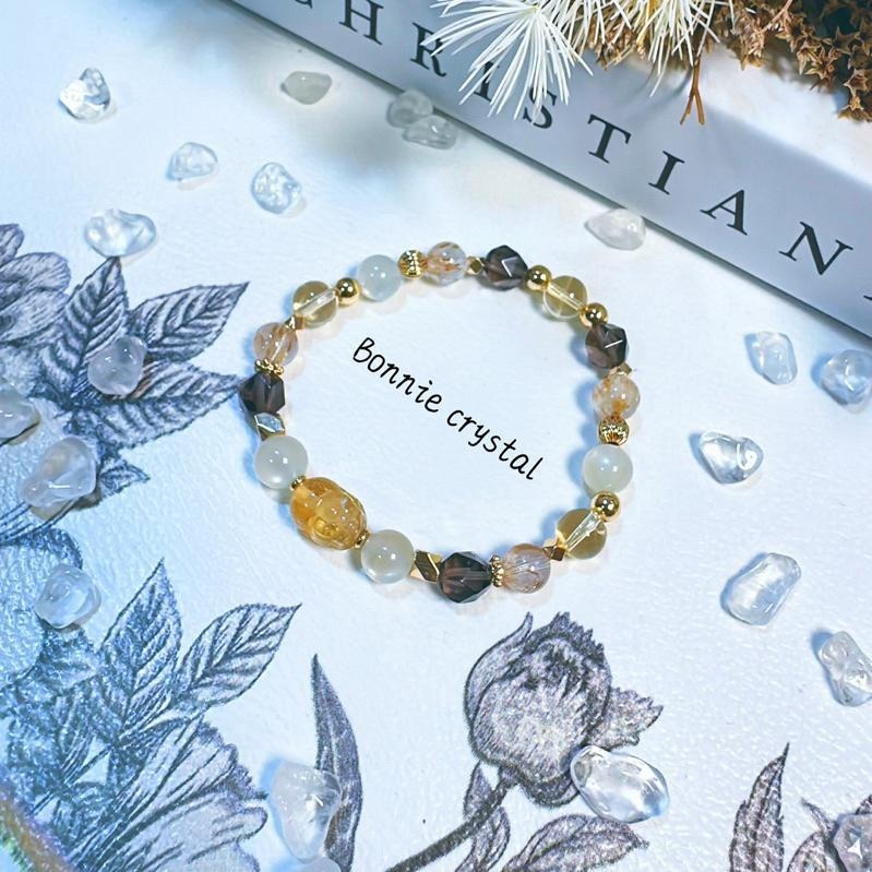 ✨✨ 曙光之約設計手鍊✨✨黃水晶貔貅、黃水晶；茶晶、羽毛鈦晶、月光石-細節圖2