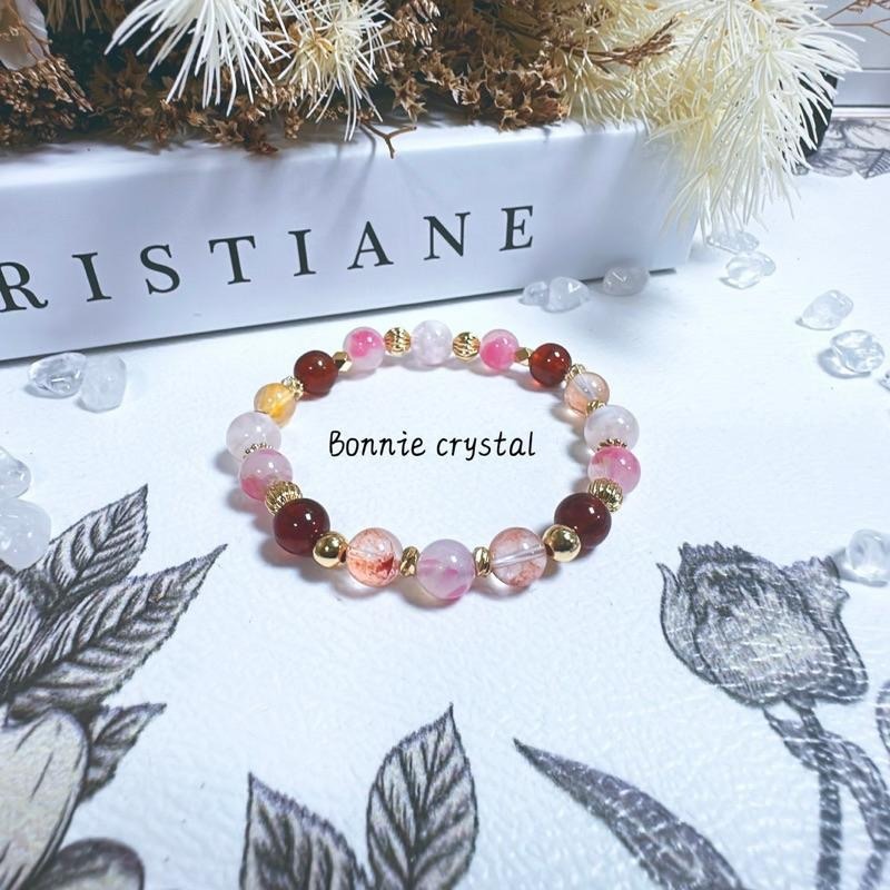 ✨✨ 春絮粉櫻設計手鍊✨✨櫻花雨薔薇輝、雪花幽靈、紅石榴石、橙膠花-細節圖3