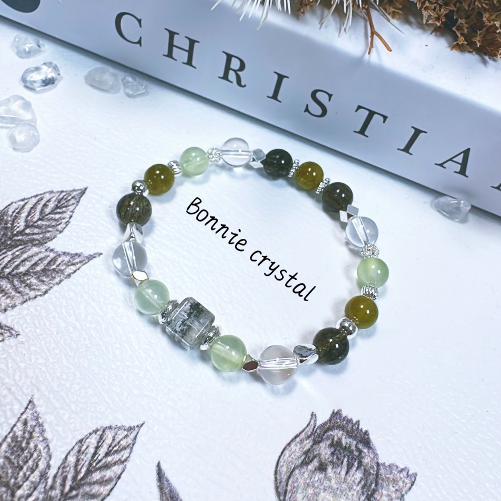 💎森林系水晶手鍊-綠幽靈、綠葡萄石、沙弗萊、綠碧璽髮晶、白水晶-規格圖3