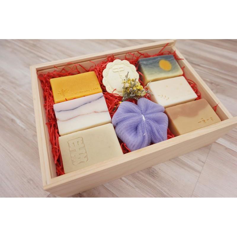 一草一木手作皂∼中秋節花好月圓松木手工皂禮盒∼原價1538!!!打9折優惠中-細節圖3