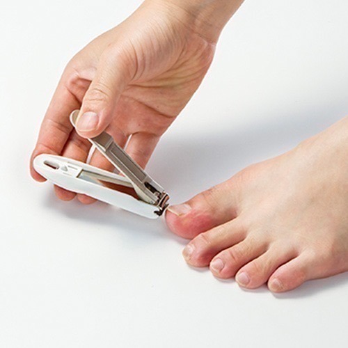 【一草一木】匠之技G-1203 GREEN B指甲剪 腳趾專用款 附廢甲收納盒 指甲不會亂飛 高度增寬 指甲刀-細節圖4