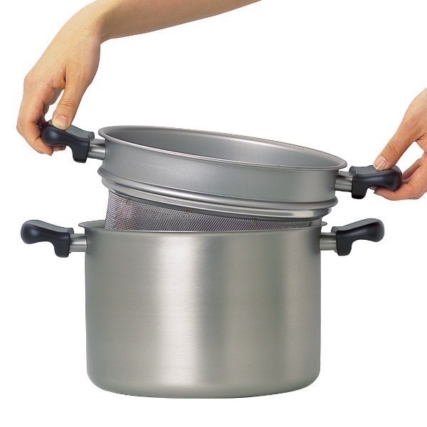 【一草一木】柳宗理 瓦斯爐專用18-8不鏽鋼 深型 湯鍋 雙耳 附蓋 22cm 22公分 消光 霧面 ~可加購過濾網籃-細節圖3