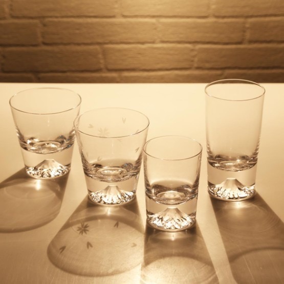 【一草一木】日本製 迷富士山杯(日本酒杯)  江戶硝子 田島硝子 附原廠木盒裝 富士山 水杯 日本酒 果汁杯 送禮-細節圖7