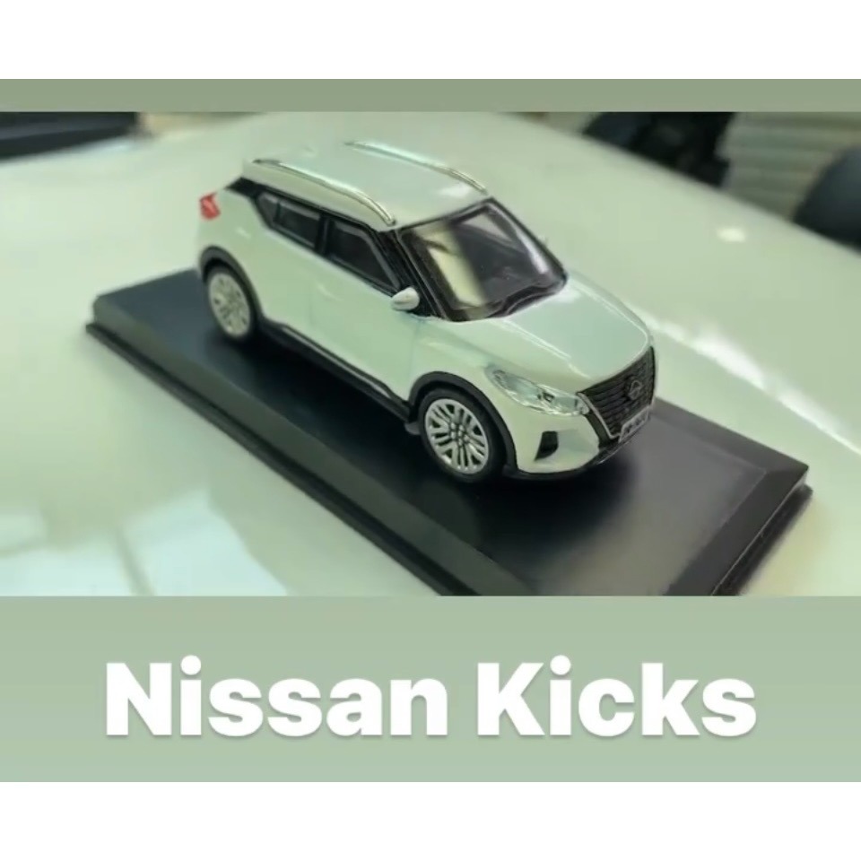 NISSAN KICKS 1/43 原廠授權車 藍色/橘色/白色/鐵灰/黑色 客製化改色 聲光車 模型車客製化 車牌客製-細節圖2