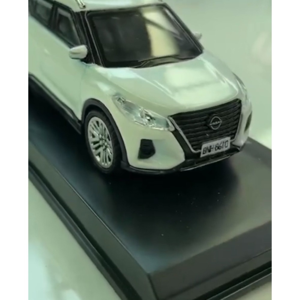 NISSAN KICKS 1/43 原廠授權車 藍色/橘色/白色/鐵灰/黑色 客製化改色 聲光車 模型車客製化 車牌客製-細節圖3