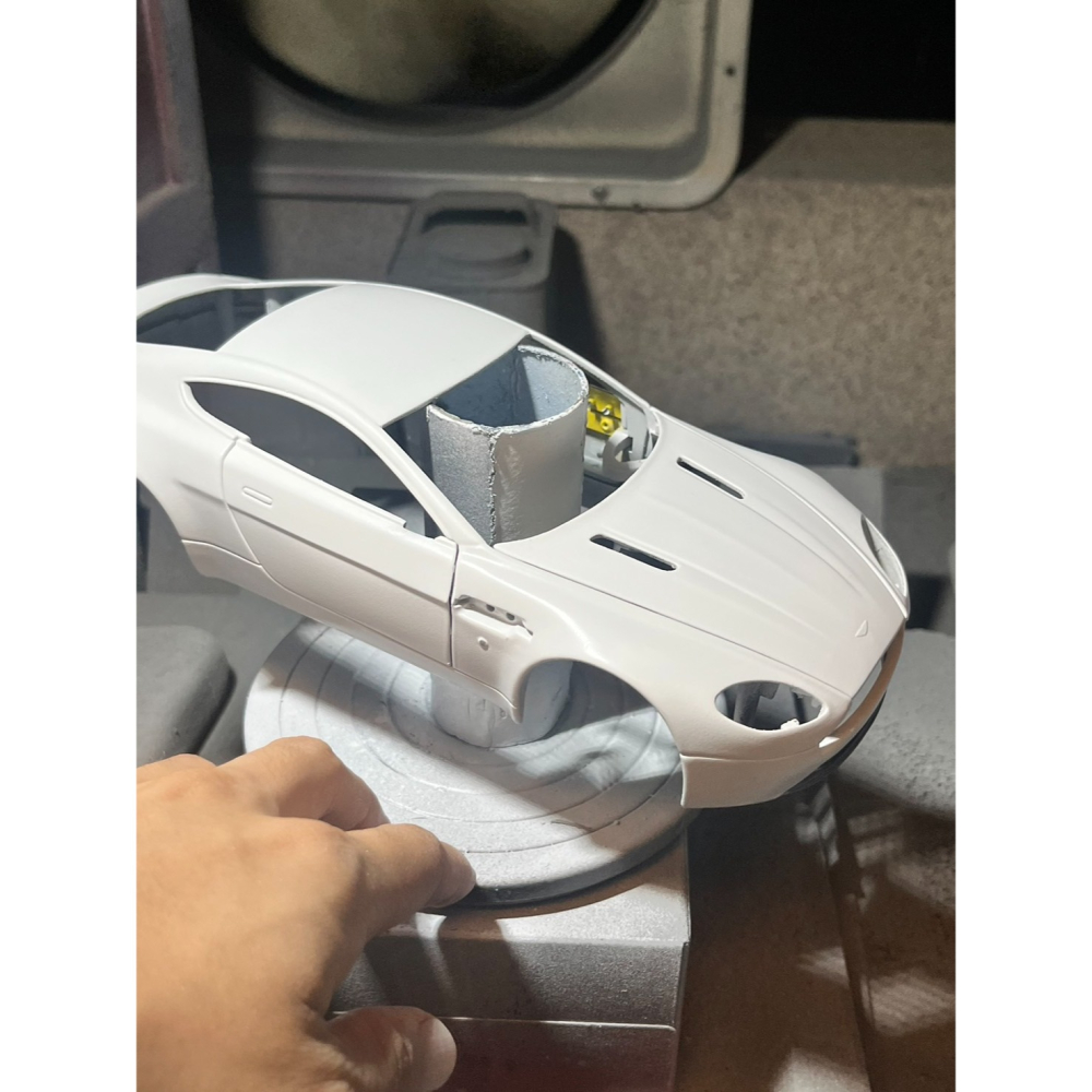 1/18 Aston Martin 模型車客製化 請聊聊與我討論 請勿直接下單 客製化模型車 給最特別的您 黑鑽石車業-細節圖3