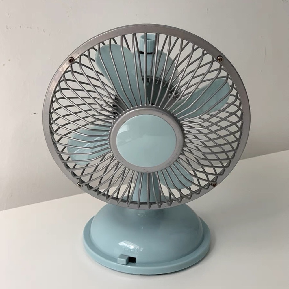 INS風 復古懷舊 桌面小風扇 迷你立扇 USB插電/電池兩用【ULife 生活選品】-細節圖9