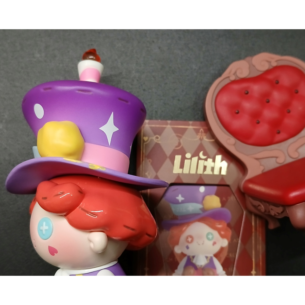 52TOYS Lilith 深夜茶話會 系列 有卡無盒 瘋帽子 52 TOYS 公仔 正版-細節圖6