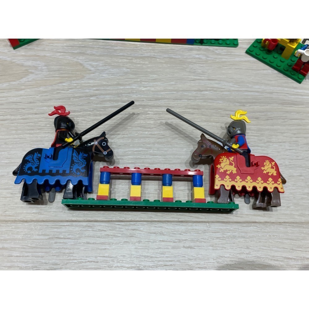 樂高 LEGO 6060 騎士對決 1584 二手 老物 城堡 徵兵 馬袍 黑鷹 castle-細節圖4