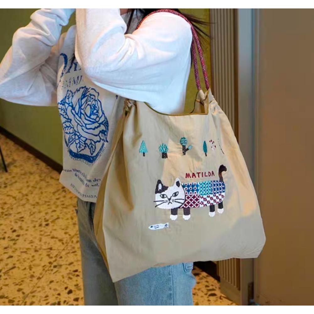 🇯🇵日本kusuguru 刺繡貓咪單肩包 斜跨包 環保購物袋 手提包 日系包-細節圖9