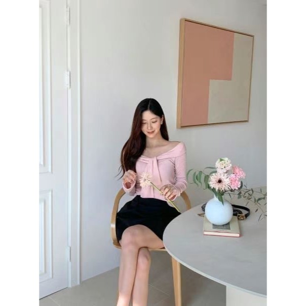 Venus 韓國🇰🇷東大門直送綁帶大V領-細節圖3