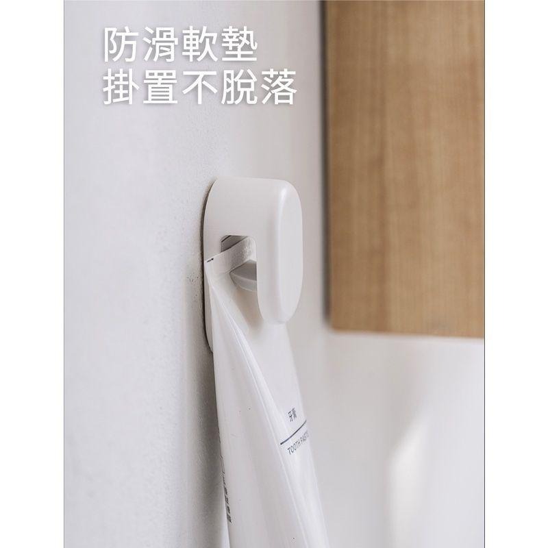 『簡約壁掛收納夾』【Efanvei】牙膏架 洗面乳架 黏貼 3m 無痕 免打孔 免釘 掛鉤 浴室壁掛 簡單 現貨 台灣-細節圖5