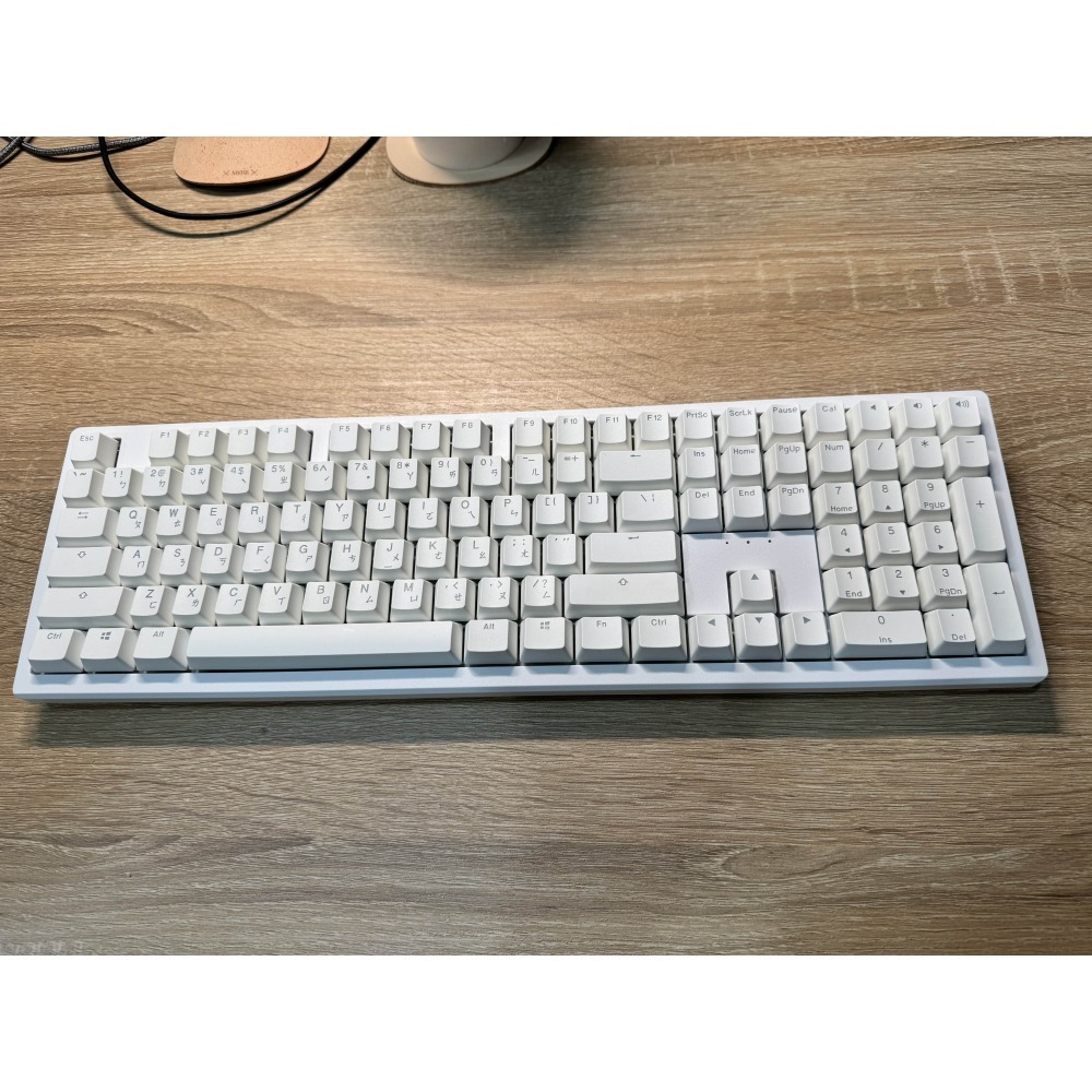 (贈大滑鼠墊與鍵帽組) Ducky Zero 6108 三模無線機械式鍵盤 (PBT鍵帽、Cherry MX2A青軸)-細節圖4