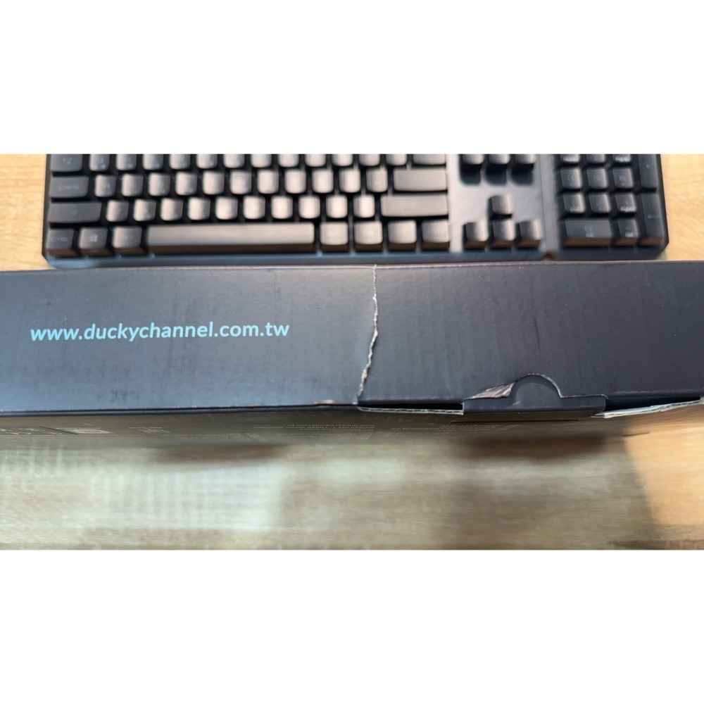 (贈大滑鼠墊與鍵帽組) Ducky Zero 6108 三模無線機械式鍵盤 (PBT鍵帽、Cherry MX2A青軸)-細節圖7