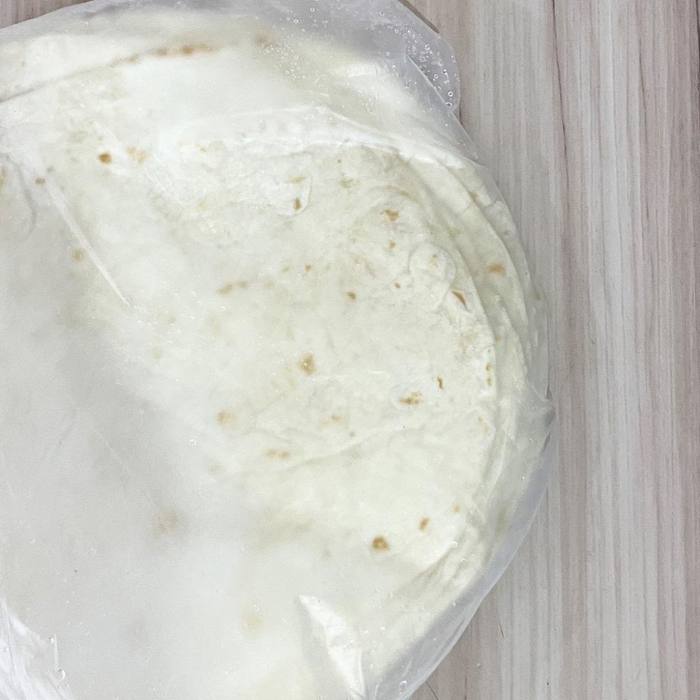【柚子烘焙材料】8吋墨西哥薄餅 12片(冷凍)薄餅皮 墨西哥捲餅 薄餅 捲餅 手捲 捲餅皮 披薩皮 冷凍餅皮 墨西哥餅皮-細節圖4