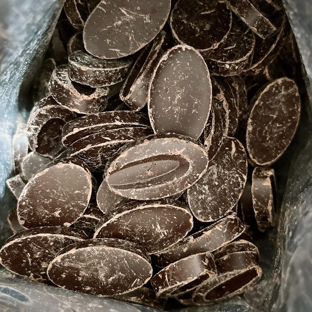 法國 法芙娜 72%阿拉瓜尼調溫巧克力 單一頂級產地巧克力 法國法芙娜 鈕扣型 300g (分裝冷藏)VALRHONA-細節圖3