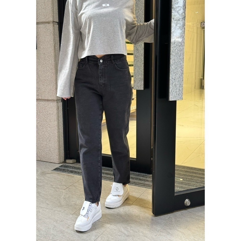 結束營業現貨出清❣️玖月。September❣️ 正韓 AIM家V字褲頭設計內薄絨直筒牛仔褲 2312C01-細節圖4