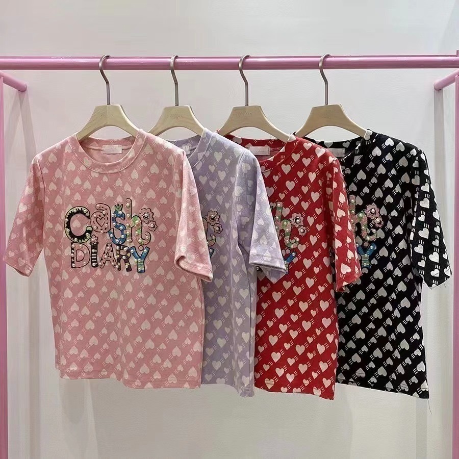 結束營業現貨出清❣️玖月。September❣️ 正韓 愛心滿滿 珍珠點綴短Tee 2403A05-細節圖9