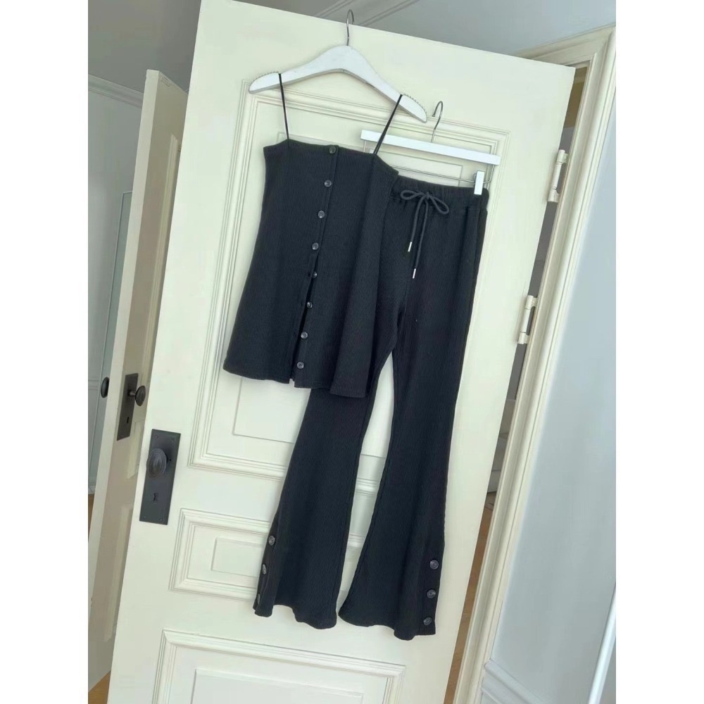 結束營業現貨出清❣️玖月。September❣️ 正韓 金髮歐膩家 羅紋排釦細肩長版背心 2405A18-細節圖5