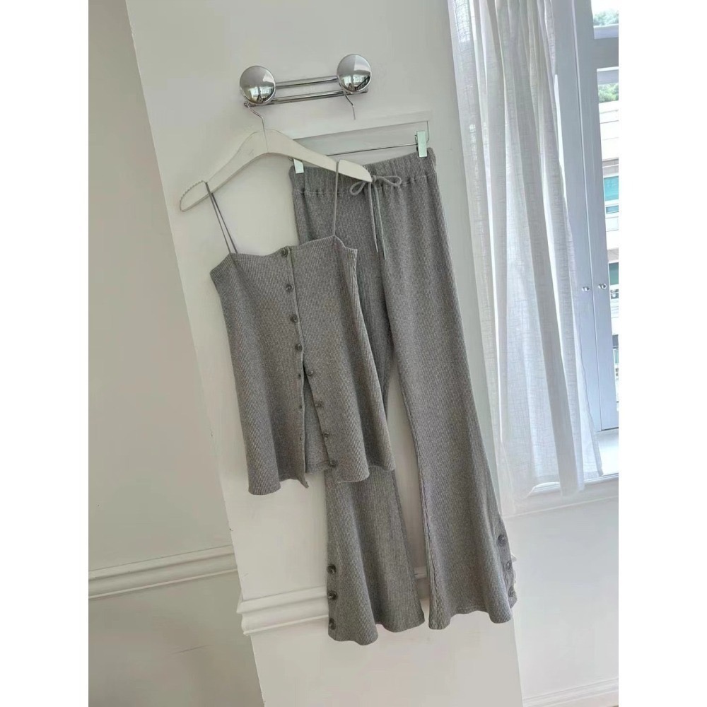 結束營業現貨出清❣️玖月。September❣️ 正韓 金髮歐膩家 羅紋排釦細肩長版背心 2405A18-細節圖6