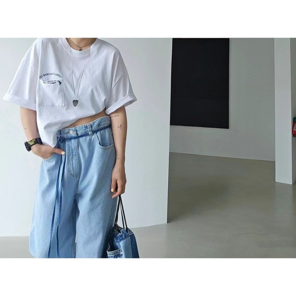 結束營業現貨出清❣️玖月。September❣️正韓 嬌小歐膩家淺刷色款直筒牛仔褲（附腰繩）2506A03-細節圖6