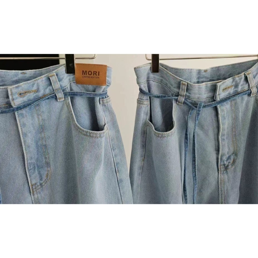 結束營業現貨出清❣️玖月。September❣️正韓 嬌小歐膩家淺刷色款直筒牛仔褲（附腰繩）2506A03-細節圖7