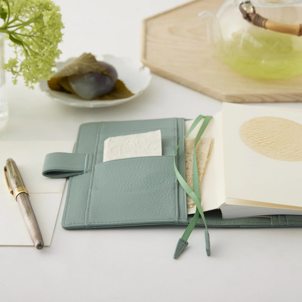 【預購】HOBO日手帳外皮 A6文庫本 Water green 牛皮書衣 水綠色 牛革 書皮 Hobonichi-細節圖5