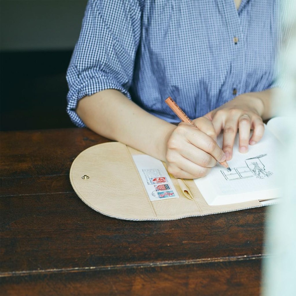 【預購】HOBO五年手帳專用書衣 A5大本 英格蘭黃銅鈕扣包 Search & Collect 人字紋粗花呢 5年手帳-細節圖3