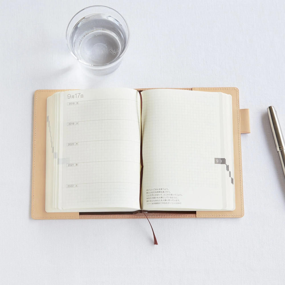 【預購】HOBO 五年手帳專用書衣 A6文庫本 牛革-天然色 (僅適用於5年手帳本體) HOBO手帳-細節圖3