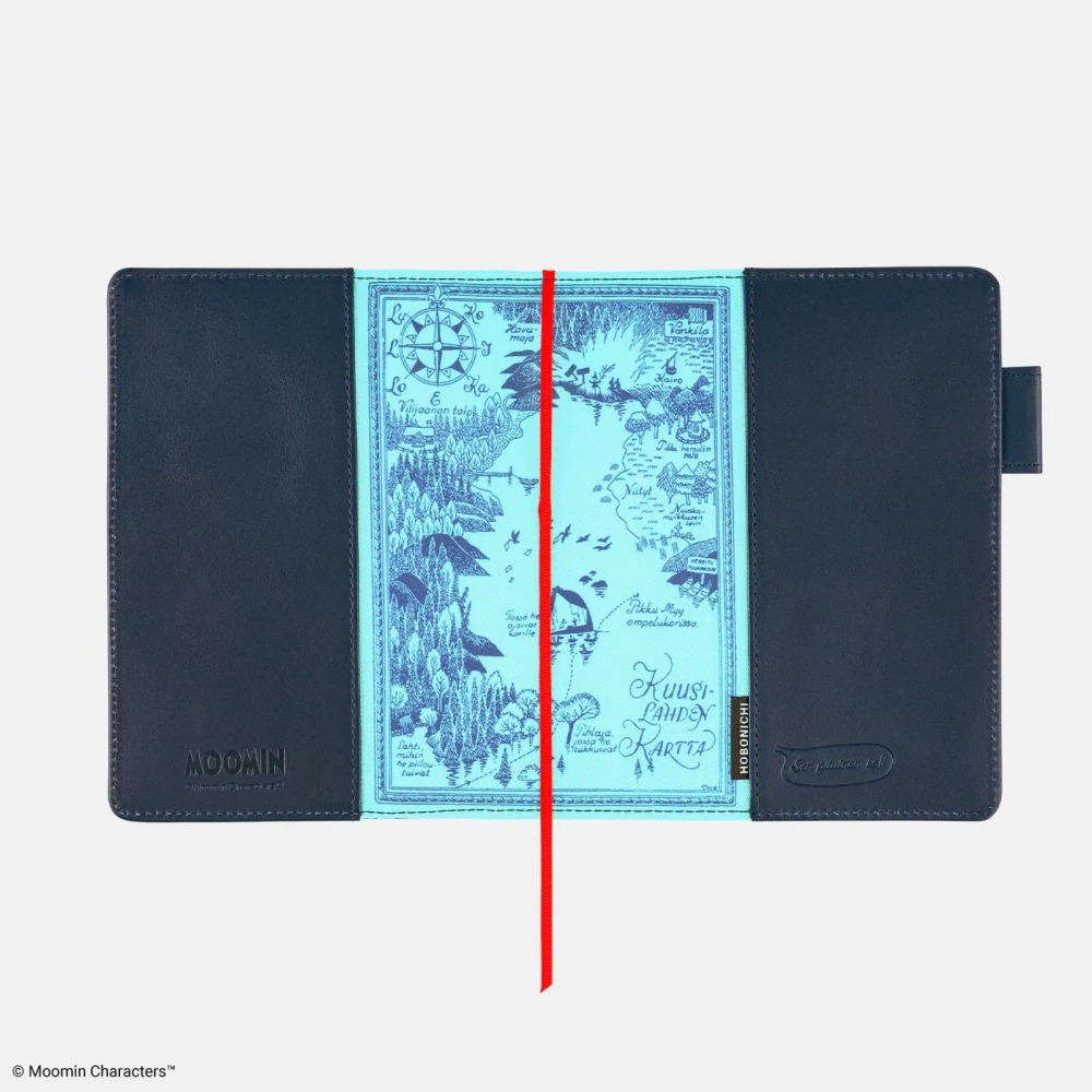 【預購】HOBO日 五年手帳專用書衣 A6文庫本 Moomin 回憶錄 牛皮書衣 思い出の記 嚕嚕米 姆明 HOBO手帳-細節圖7