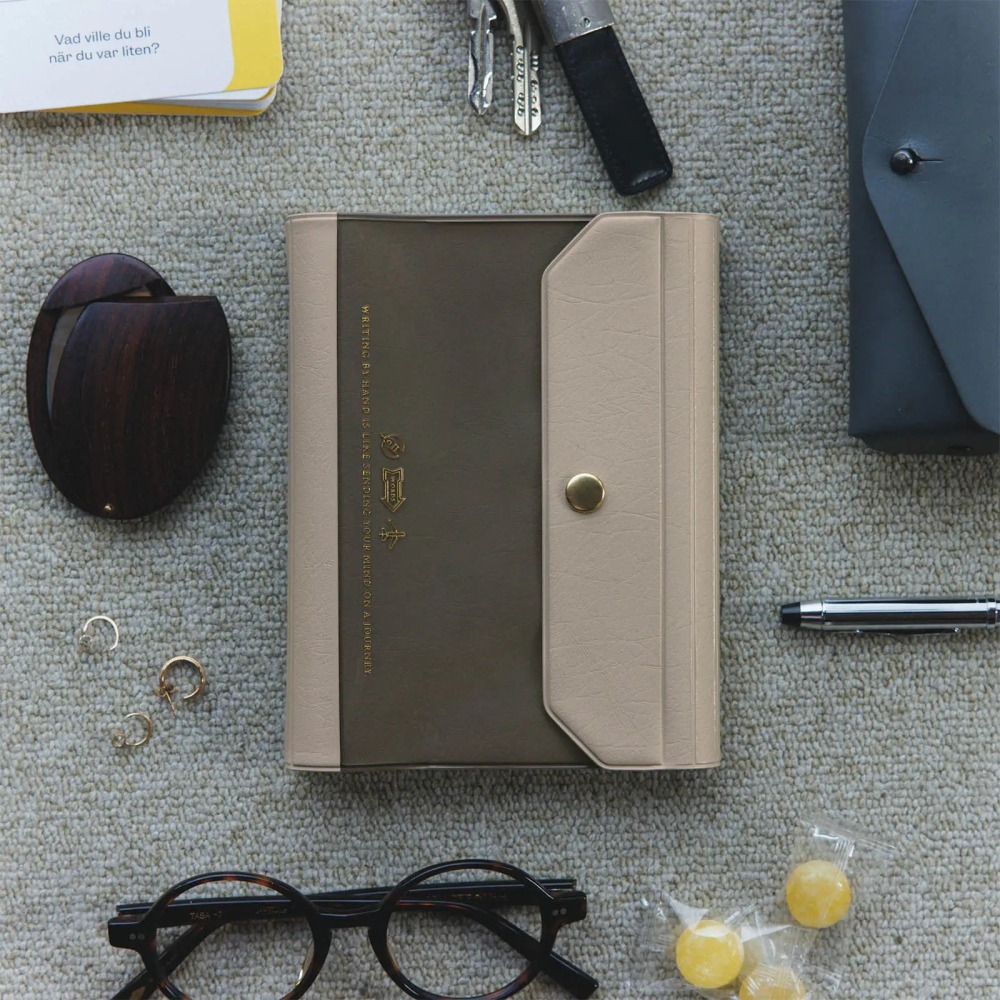【現貨】HOBO日手帳外皮 A6文庫本 aileron 灰色 PVC 三折式書衣 書皮 Hobonichi-細節圖2