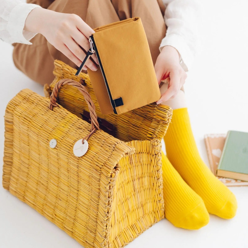 【預購】HOBO日手帳外皮 A6文庫本 tragen 芥末黃 三折式磁吸書衣 多口袋尼龍書皮書衣 HOBO手帳-細節圖5