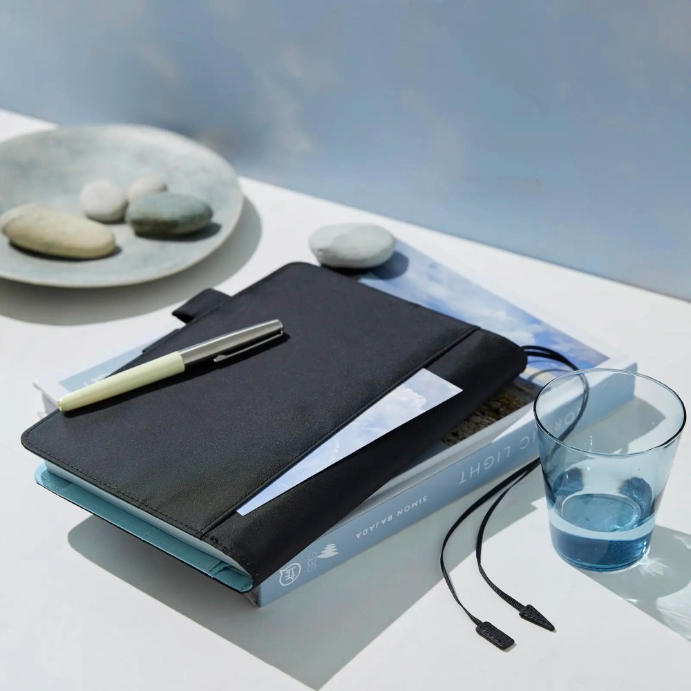 【現貨】HOBO日手帳外皮 A5大本 黑×湛藍 Black x Clear Blue 純色系列 HOBO手帳 書皮 書衣-細節圖4