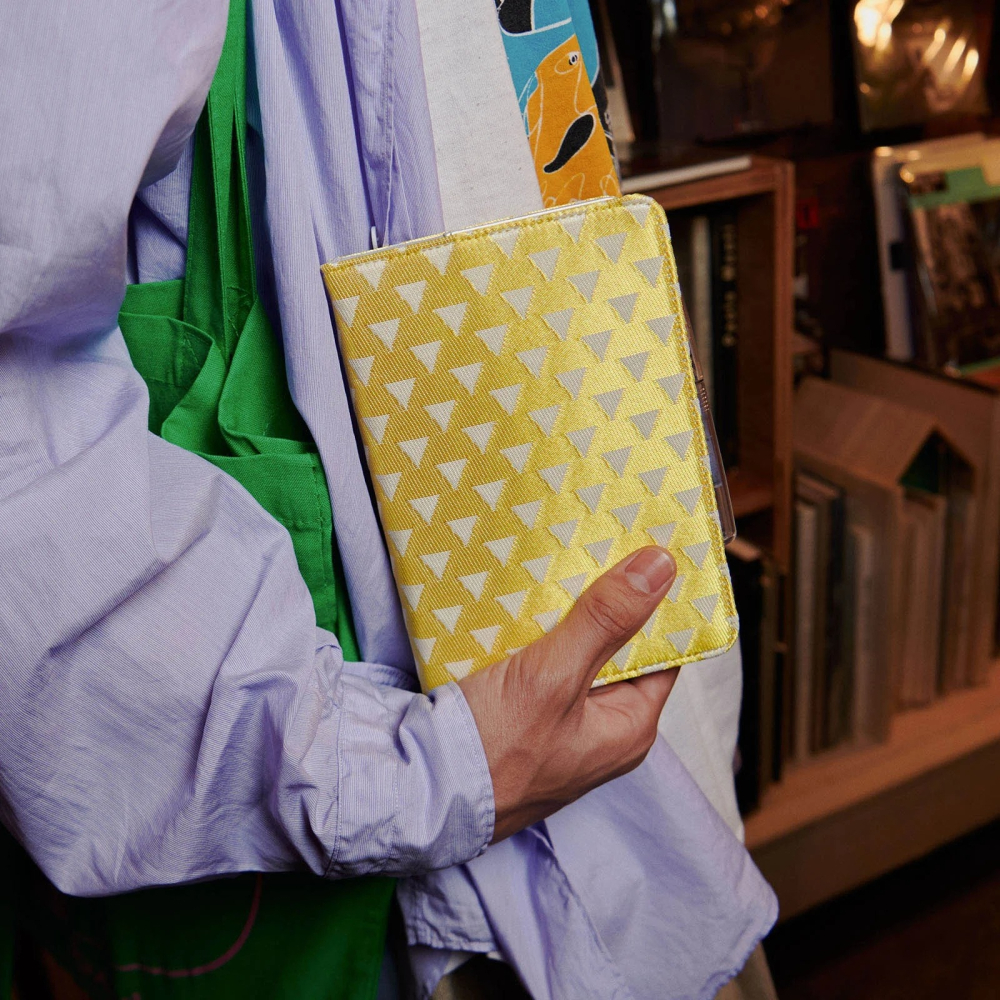 【預購】HOBO日手帳外皮 A6文庫本 yuge fabric farm 魚鱗紋 金襴錦織 書皮書衣 Hobonichi-細節圖2