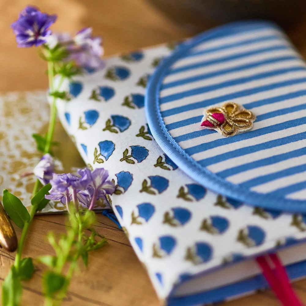 【預購】HOBO日手帳外皮 A6文庫本 phoolon 小花 三折式書衣 HOBO手帳書皮 Hobonichi-細節圖3