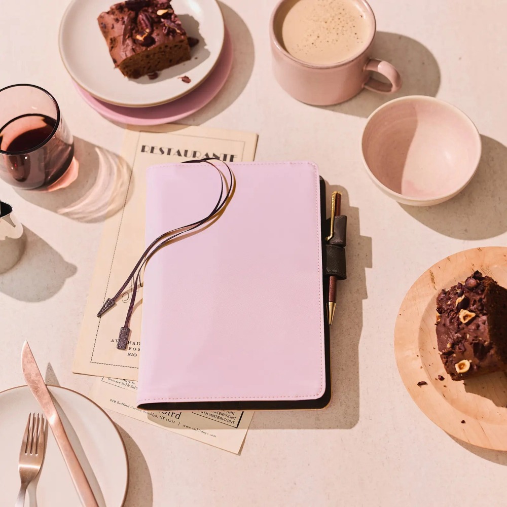 【現貨】HOBO日手帳外皮 A5大本 Sweet Cacao 淡粉 x 深棕 純色系列 書皮 書衣 Hobonichi-細節圖2