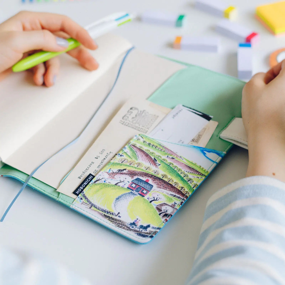 【預購】HOBO日手帳外皮 A5大本 小房子 Virginia Lee Burton 小屋 HOBO手帳書皮書衣-細節圖4